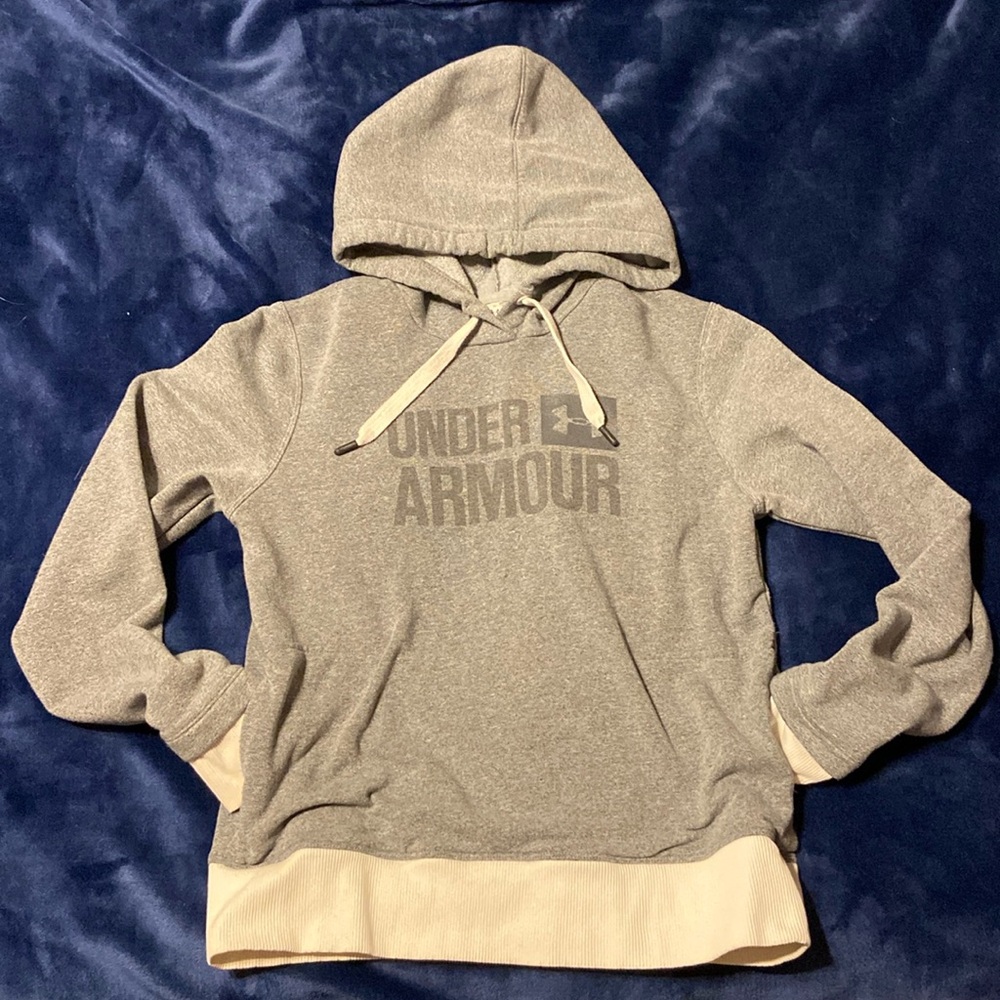 UA Sweatshirt S